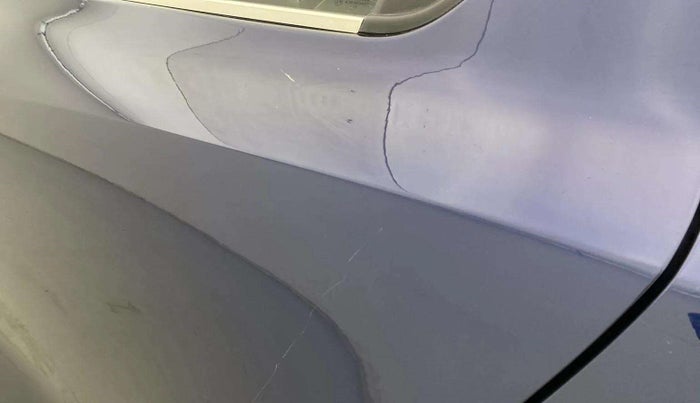 2024 Maruti Swift ZXI AMT, Petrol, Automatic, 6,033 km, Rear left door - Minor scratches