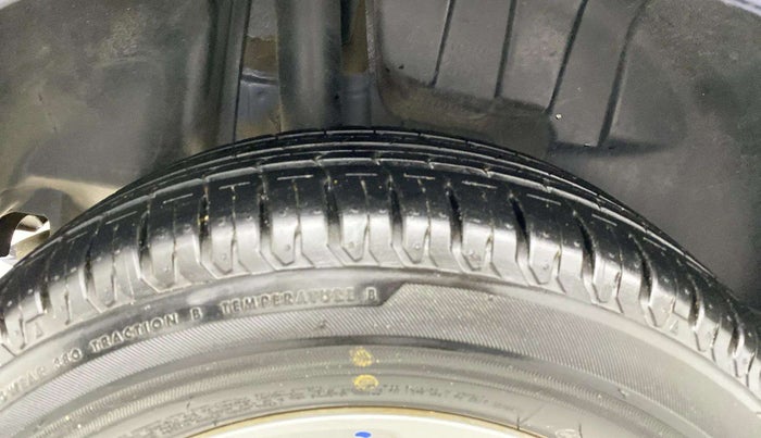 2024 Maruti Swift ZXI AMT, Petrol, Automatic, 6,033 km, Right Rear Tyre Tread
