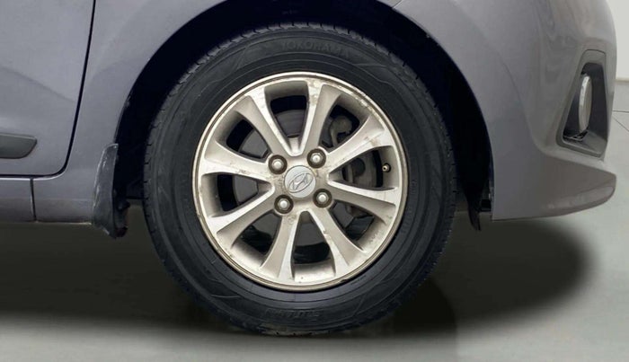 2016 Hyundai Grand i10 ASTA (O) AT 1.2 KAPPA VTVT, Petrol, Automatic, 71,523 km, Right Front Wheel