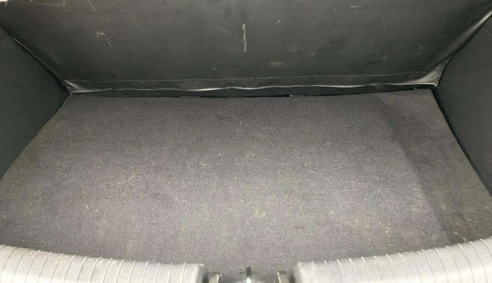2016 Hyundai Grand i10 ASTA (O) AT 1.2 KAPPA VTVT, Petrol, Automatic, 71,523 km, Boot Inside