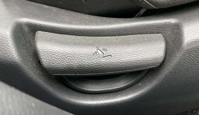 2016 Hyundai Grand i10 ASTA (O) AT 1.2 KAPPA VTVT, Petrol, Automatic, 71,523 km, Driver Side Adjustment Panel