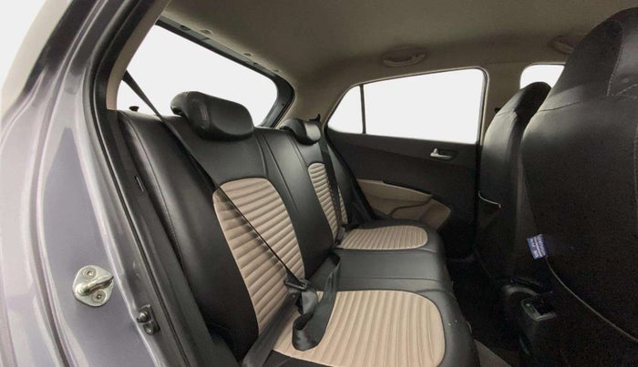 2016 Hyundai Grand i10 ASTA (O) AT 1.2 KAPPA VTVT, Petrol, Automatic, 71,523 km, Right Side Rear Door Cabin