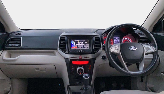 2022 Mahindra XUV300 W8 (O) 1.5 DIESEL, Diesel, Manual, 45,755 km, Dashboard