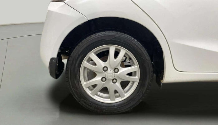 2016 Honda Brio VX AT, Petrol, Automatic, 62,489 km, Right Rear Wheel