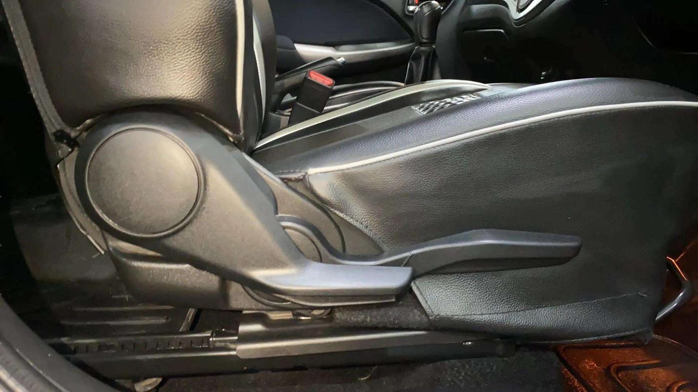 2021 Maruti Baleno ZETA PETROL 1.2, Petrol, Manual, 35,922 km, Driver Side Adjustment Panel