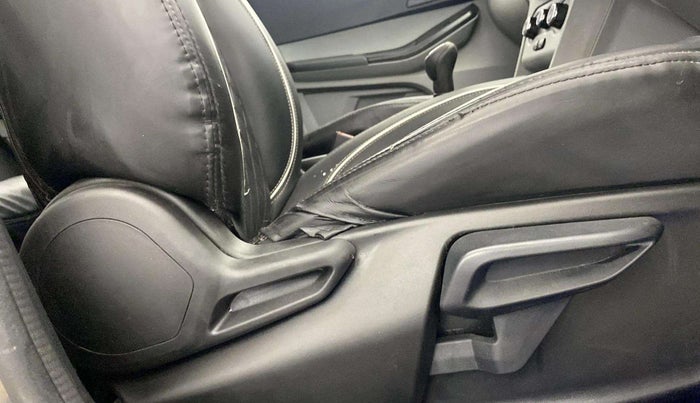 2021 Tata Tiago XZ PETROL, Petrol, Manual, 31,128 km, Driver Side Adjustment Panel