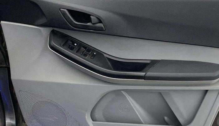 2021 Tata Tiago XZ PETROL, Petrol, Manual, 31,128 km, Driver Side Door Panels Control