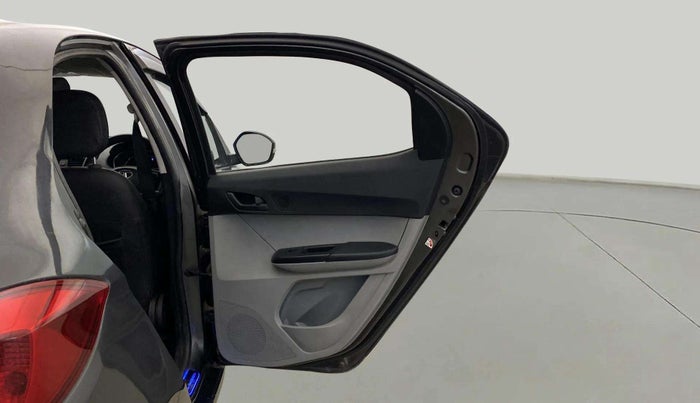 2021 Tata Tiago XZ PETROL, Petrol, Manual, 31,128 km, RHS Rear Door