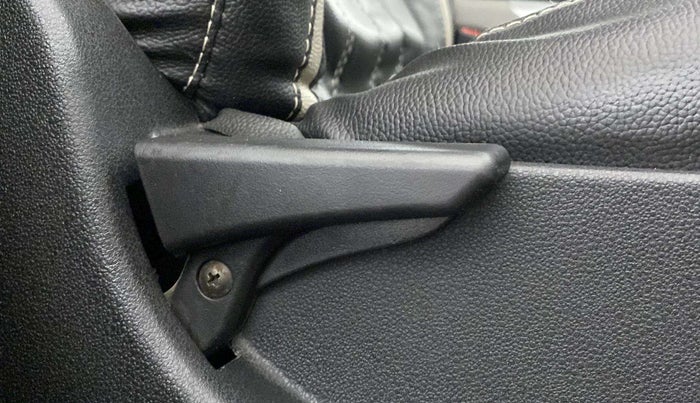 2018 Tata NEXON XMA DIESEL, Diesel, Automatic, 28,509 km, Driver Side Adjustment Panel