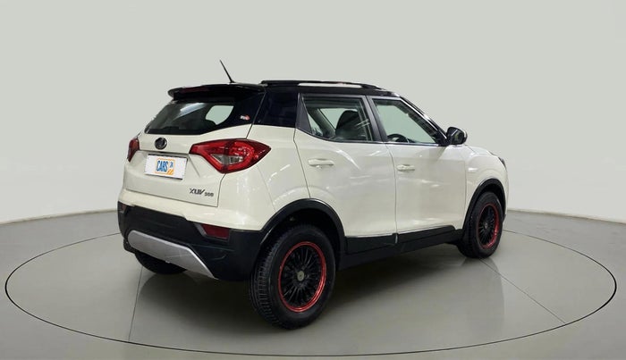 2020 Mahindra XUV300 W6 1.5 Diesel, Diesel, Manual, 67,675 km, Right Back Diagonal