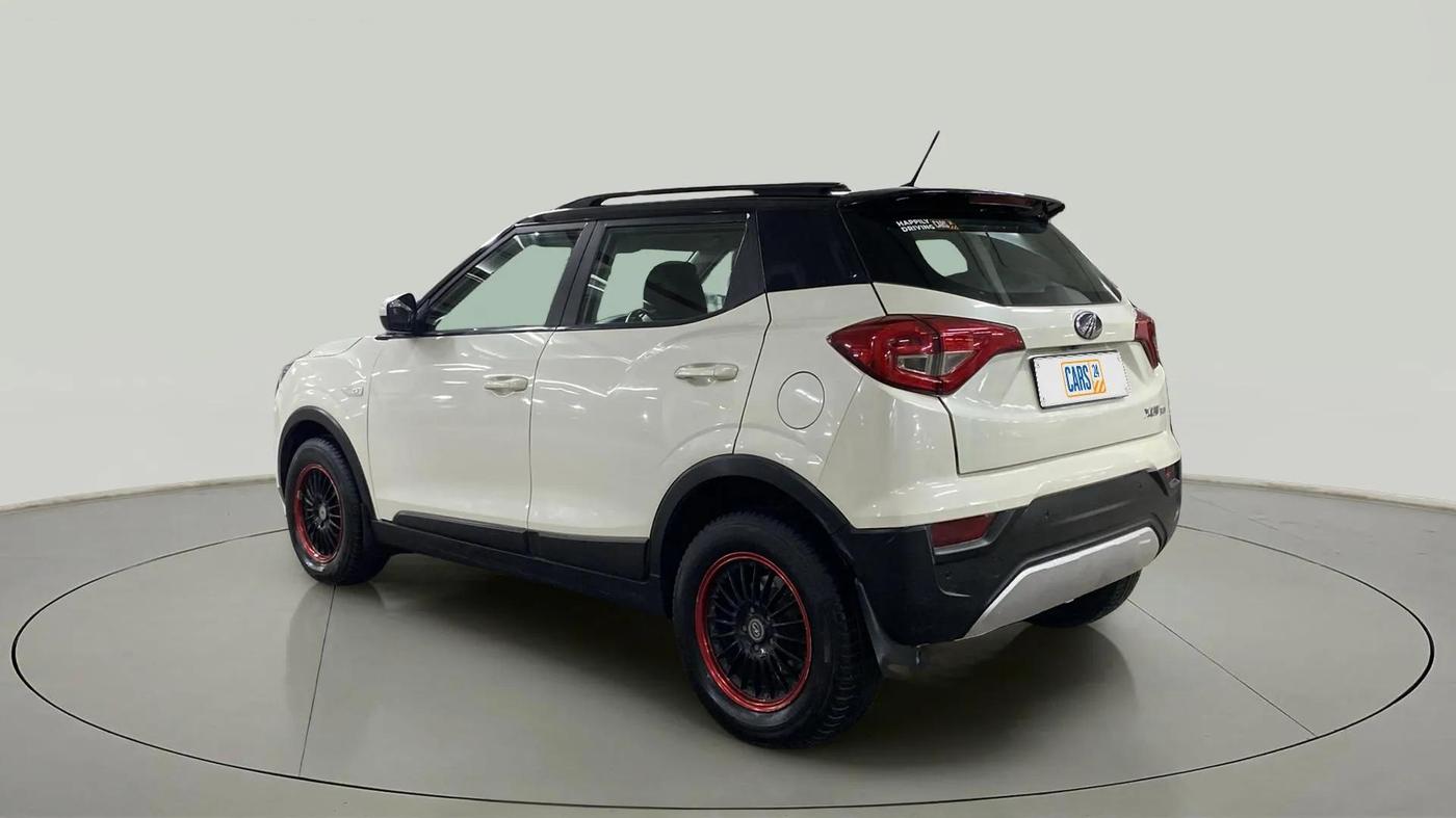 2020 Mahindra XUV300 W6 1.5 Diesel, Diesel, Manual, 67,730 km, Left Back Diagonal
