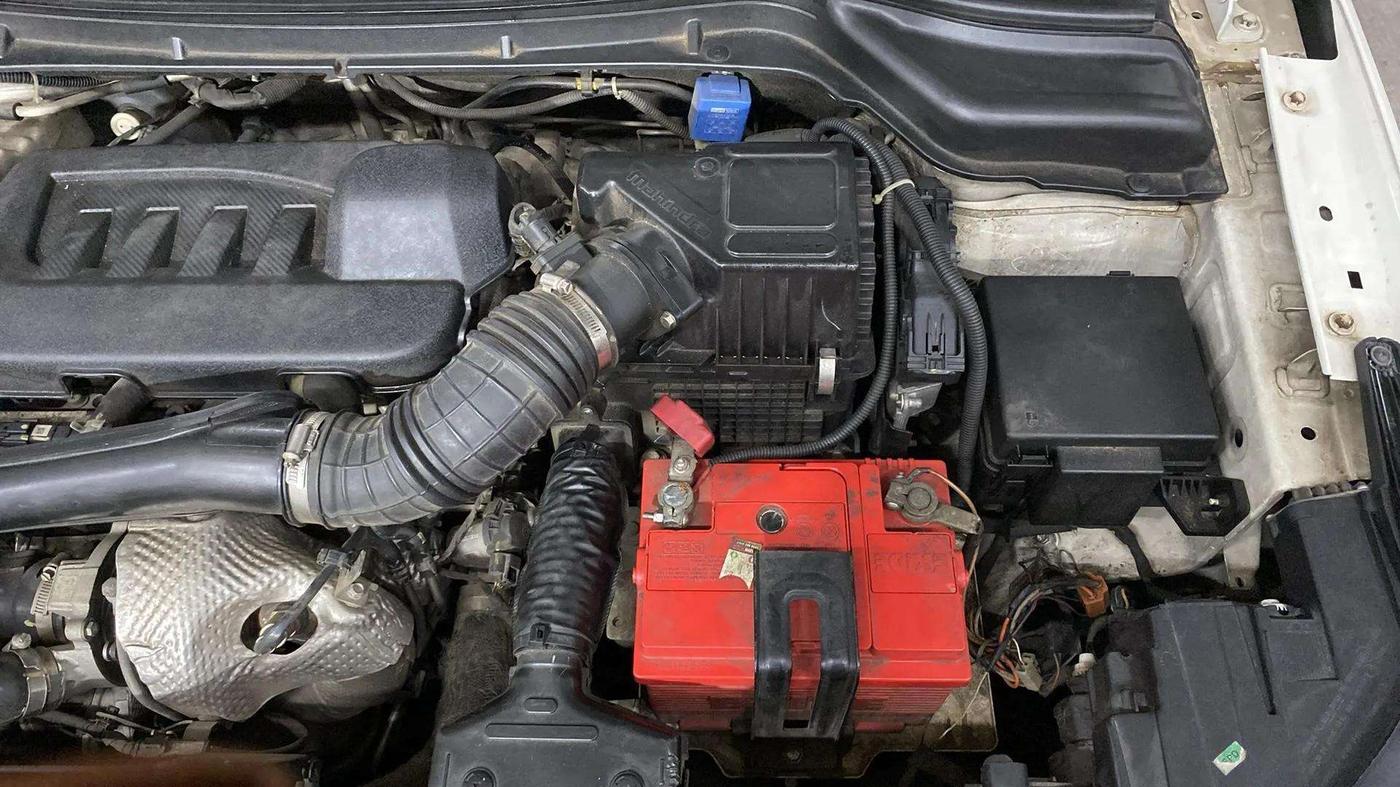 2020 Mahindra XUV300 W6 1.5 Diesel, Diesel, Manual, 67,730 km, Engine View - Left