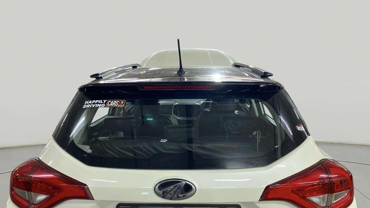 2020 Mahindra XUV300 W6 1.5 Diesel, Diesel, Manual, 67,730 km, Rear Windshield