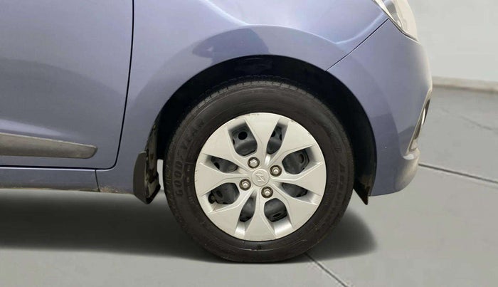 2014 Hyundai Xcent S 1.2, Petrol, Manual, 32,036 km, Right Front Wheel
