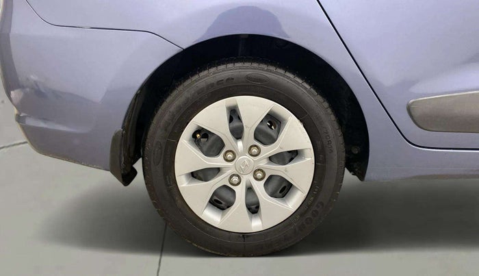 2014 Hyundai Xcent S 1.2, Petrol, Manual, 32,036 km, Right Rear Wheel