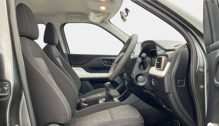 2023 Tata PUNCH ACCOMPLISHED MT, Petrol, Manual, 19,223 km, Right Side Front Door Cabin