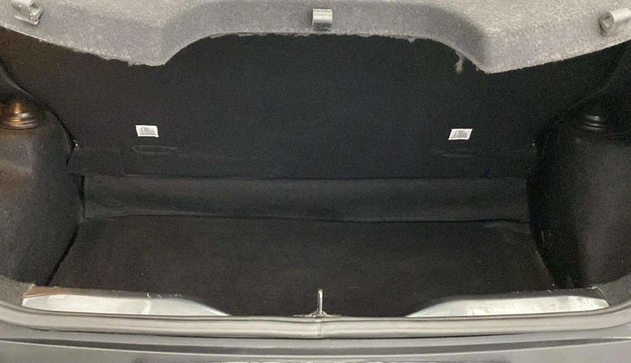 2023 Tata PUNCH ACCOMPLISHED MT, Petrol, Manual, 19,223 km, Boot Open Zoomed View