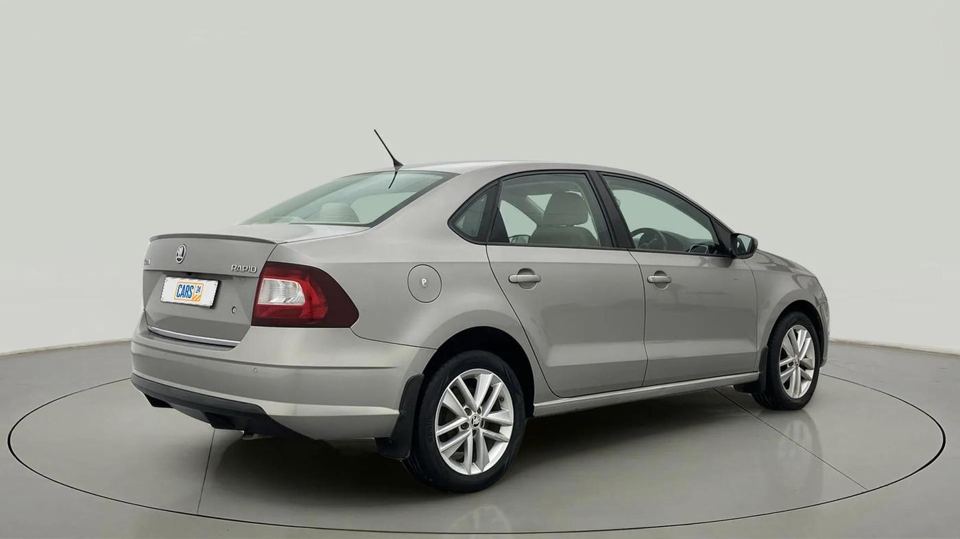 2018 Skoda Rapid STYLE 1.6 MPI, Petrol, Manual, 31,390 km, Right Back Diagonal