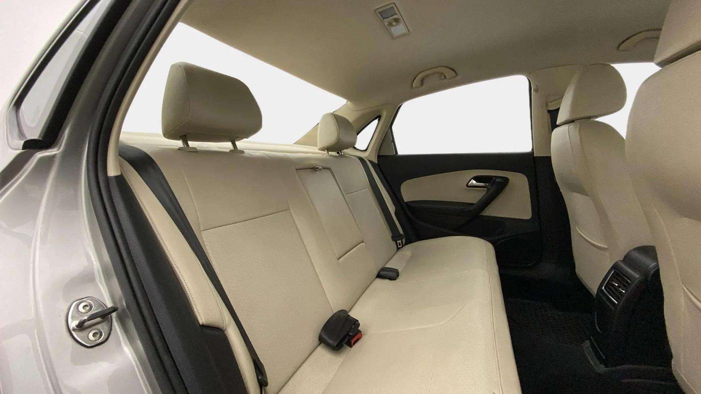 2018 Skoda Rapid STYLE 1.6 MPI, Petrol, Manual, 31,390 km, Right Side Rear Door Cabin
