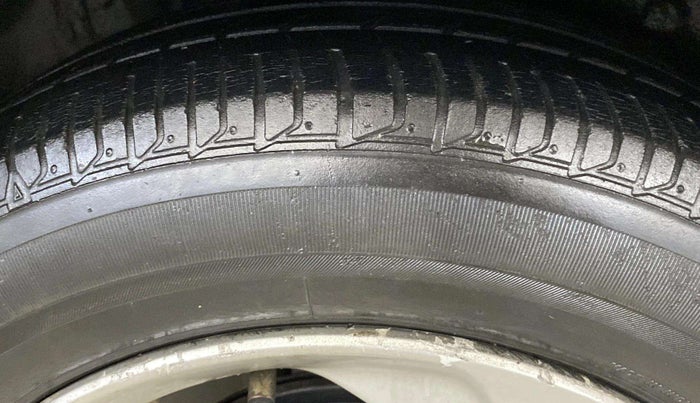 2014 Honda City 1.5L I-VTEC V MT, CNG, Manual, 69,008 km, Left Front Tyre Tread
