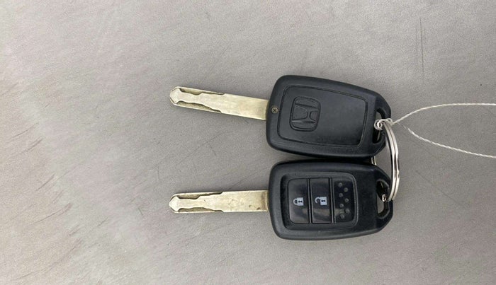2014 Honda City 1.5L I-VTEC V MT, CNG, Manual, 69,008 km, Key Close Up