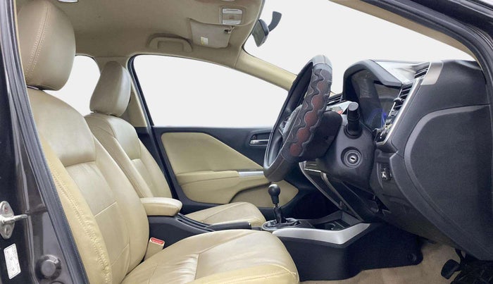 2014 Honda City 1.5L I-VTEC V MT, CNG, Manual, 69,008 km, Right Side Front Door Cabin