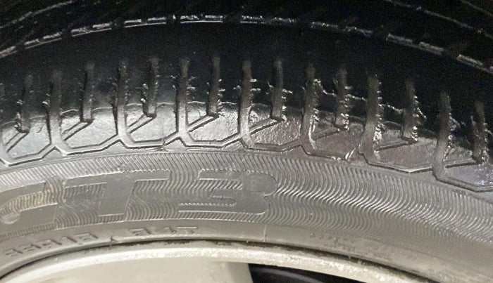 2014 Honda City 1.5L I-VTEC V MT, CNG, Manual, 69,008 km, Right Rear Tyre Tread