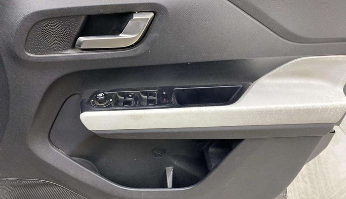 2021 Tata PUNCH CREATIVE  iRA PACK AMT, Petrol, Automatic, 54,964 km, Driver Side Door Panels Control