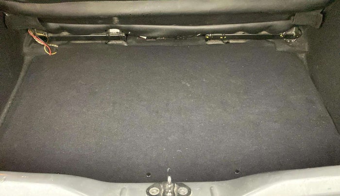 2021 Tata PUNCH CREATIVE  iRA PACK AMT, Petrol, Automatic, 54,964 km, Boot Inside
