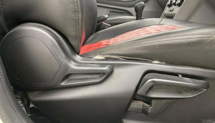 2023 Tata Tiago XT CNG, CNG, Manual, 39,506 km, Driver Side Adjustment Panel