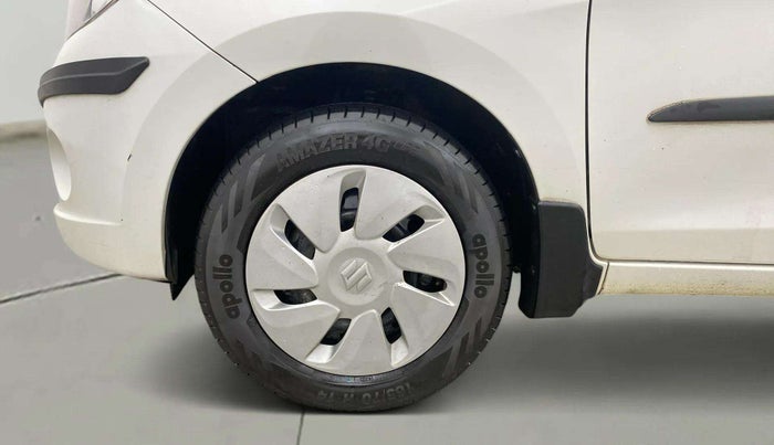 2015 Maruti Celerio ZXI, Petrol, Manual, 67,803 km, Left Front Wheel
