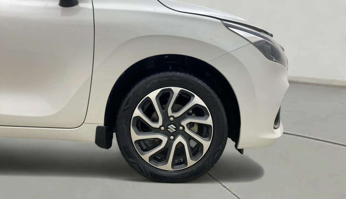 2022 Maruti Baleno ALPHA PETROL 1.2, Petrol, Manual, 52,603 km, Right Front Wheel