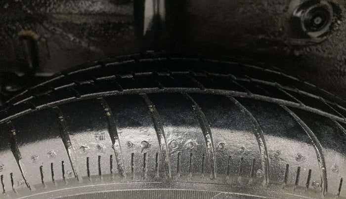 2018 Maruti Celerio VXI AMT, Petrol, Automatic, 17,688 km, Right Rear Tyre Tread