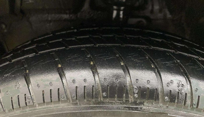 2018 Maruti Celerio VXI AMT, Petrol, Automatic, 17,688 km, Left Front Tyre Tread