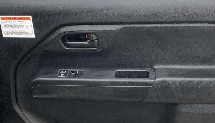 2021 Maruti New Wagon-R LXI CNG (O) 1.0, CNG, Manual, 76,678 km, Driver Side Door Panels Control