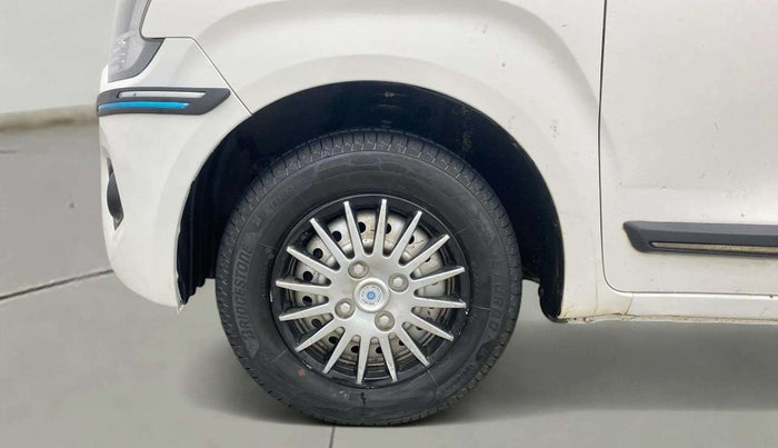 2021 Maruti New Wagon-R LXI CNG (O) 1.0, CNG, Manual, 76,678 km, Left Front Wheel