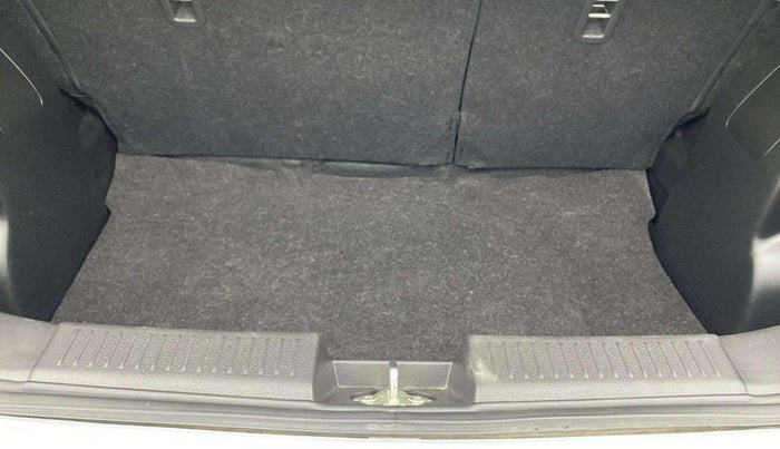 2024 Toyota Glanza V, Petrol, Manual, 7,703 km, Boot Inside