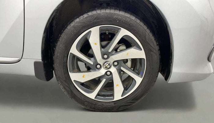 2024 Toyota Glanza V, Petrol, Manual, 7,703 km, Right Front Wheel