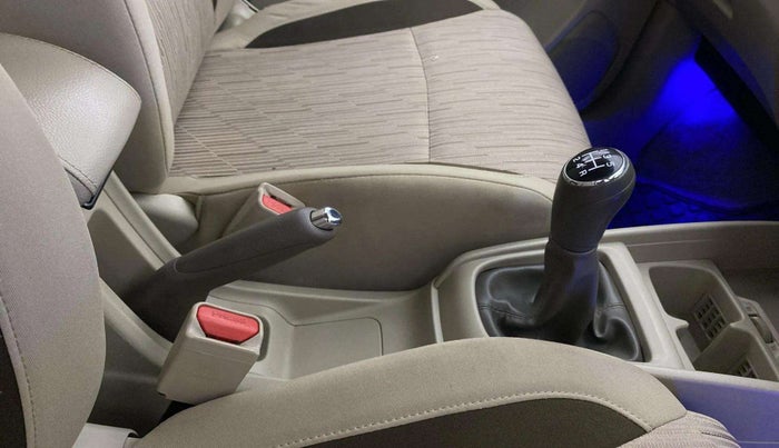 2019 Maruti Ertiga ZXI+ SHVS, Petrol, Manual, 29,058 km, Gear Lever