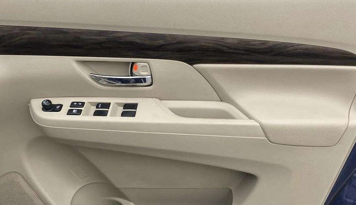 2019 Maruti Ertiga ZXI+ SHVS, Petrol, Manual, 29,058 km, Driver Side Door Panels Control