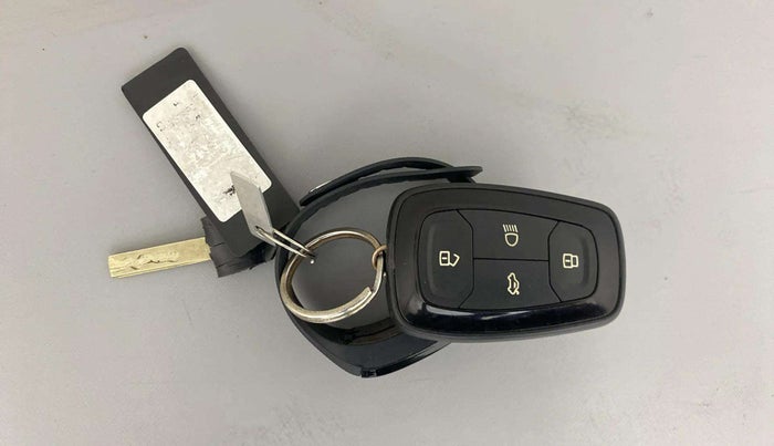 2019 Tata NEXON XZA PLUS DIESEL DUAL TONE, Diesel, Automatic, 57,666 km, Key Close Up