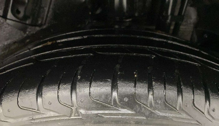 2019 Tata NEXON XZA PLUS DIESEL DUAL TONE, Diesel, Automatic, 57,666 km, Left Rear Tyre Tread