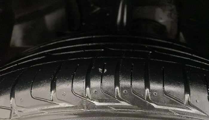 2019 Tata NEXON XZA PLUS DIESEL DUAL TONE, Diesel, Automatic, 57,666 km, Left Front Tyre Tread