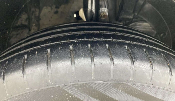 2022 Maruti Baleno DELTA 1.2 AGS, Petrol, Automatic, 54,787 km, Right Front Tyre Tread