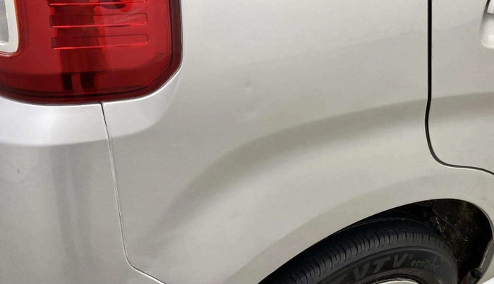2023 Maruti New Wagon-R VXI 1.0, Petrol, Manual, 39,979 km, Right quarter panel - Lining is missing