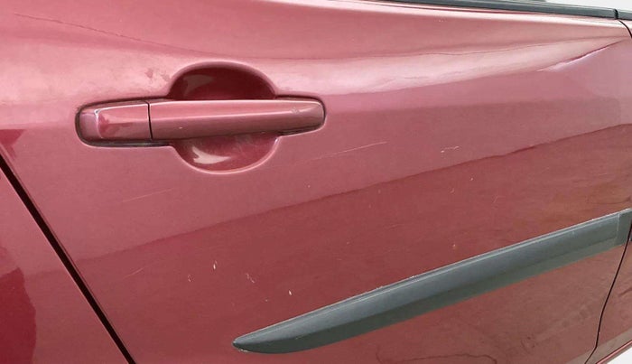 2014 Maruti Ritz ZXI, Petrol, Manual, 65,176 km, Right rear door - Minor scratches