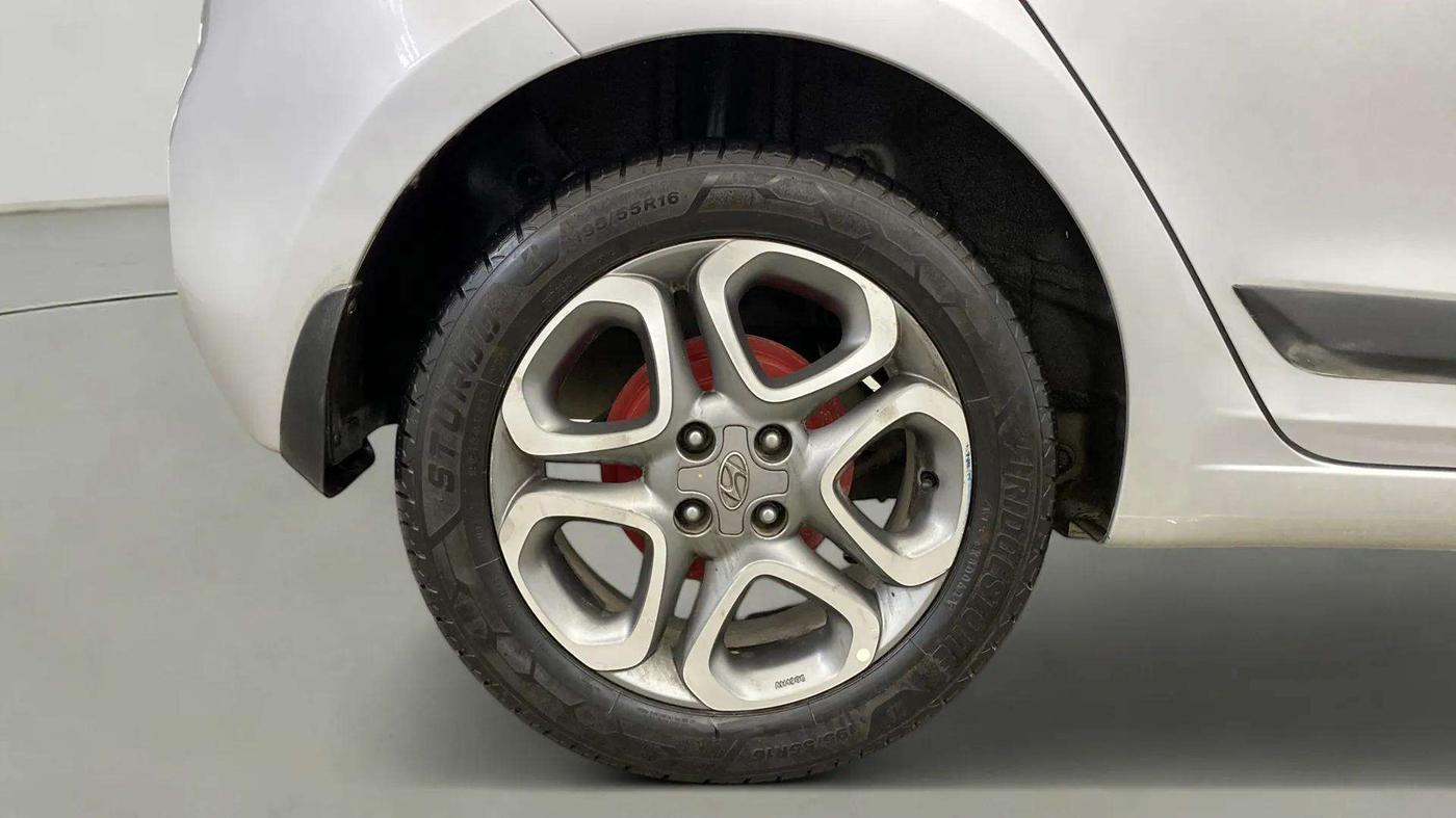 2018 Hyundai Elite i20 ASTA 1.2 (O), Petrol, Manual, 63,187 km, Right Rear Wheel