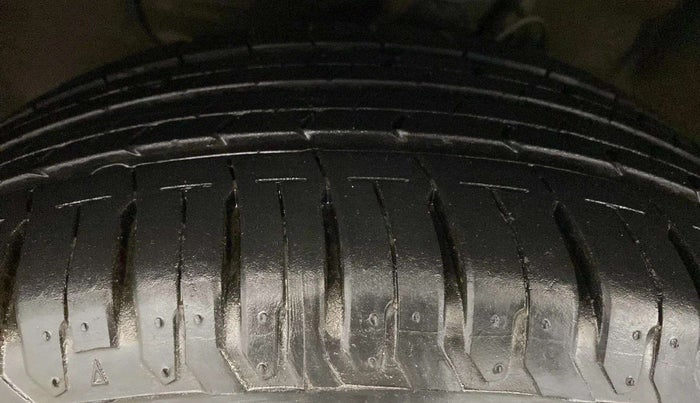 2018 Hyundai Elite i20 ASTA 1.2 (O), Petrol, Manual, 63,187 km, Left Front Tyre Tread