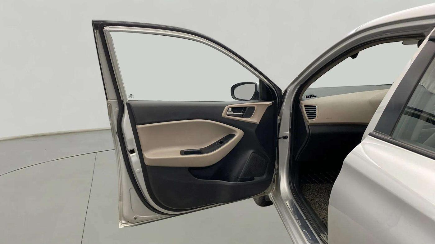 2018 Hyundai Elite i20 ASTA 1.2 (O), Petrol, Manual, 63,187 km, LHS Front Door