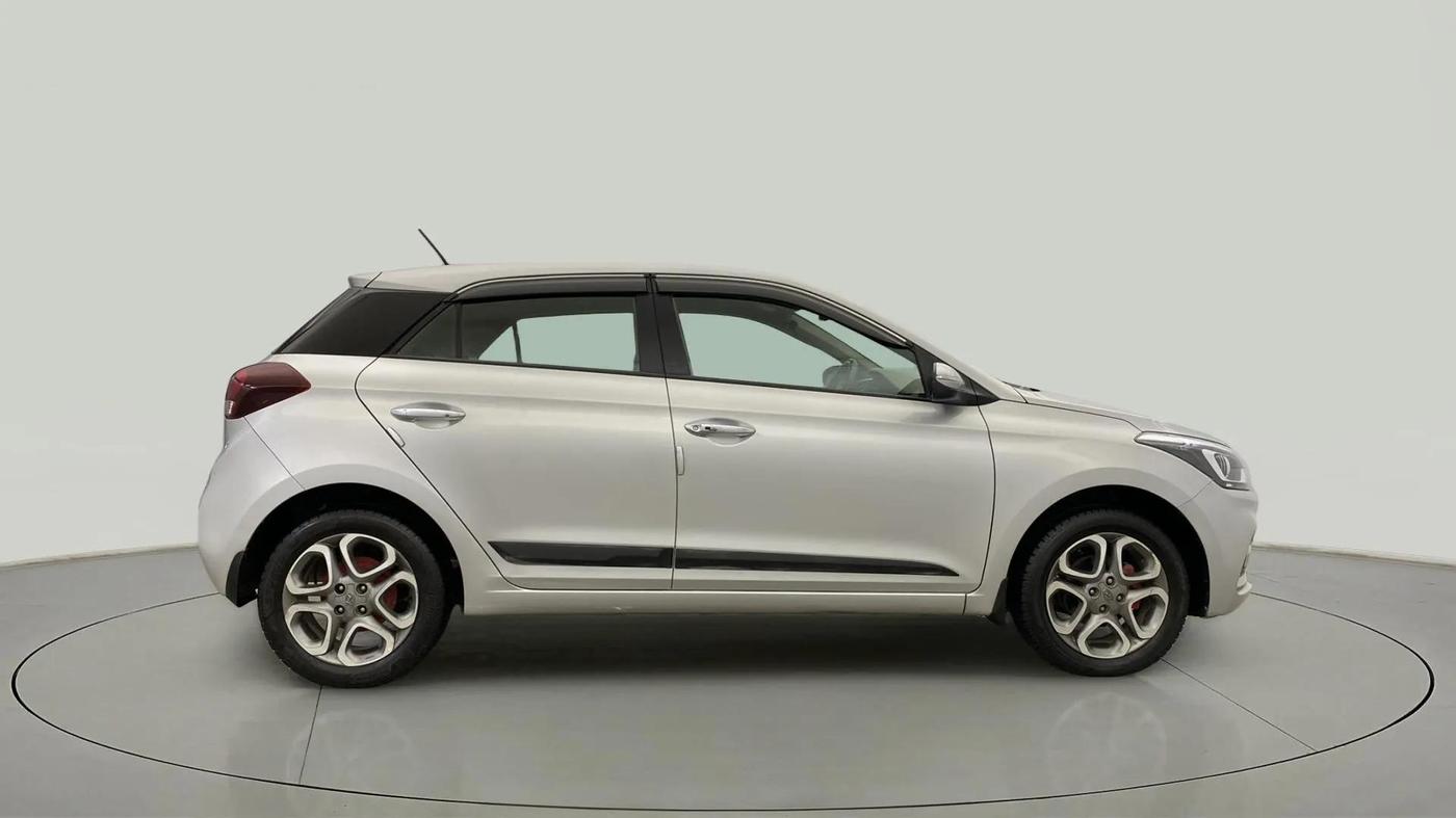 2018 Hyundai Elite i20 ASTA 1.2 (O), Petrol, Manual, 63,187 km, Right Side View